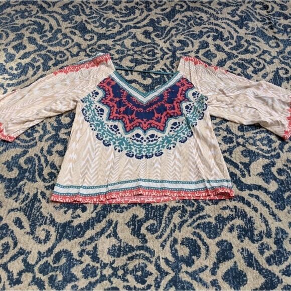 Jealous Tomato cold shoulder top - Picture 2 of 8